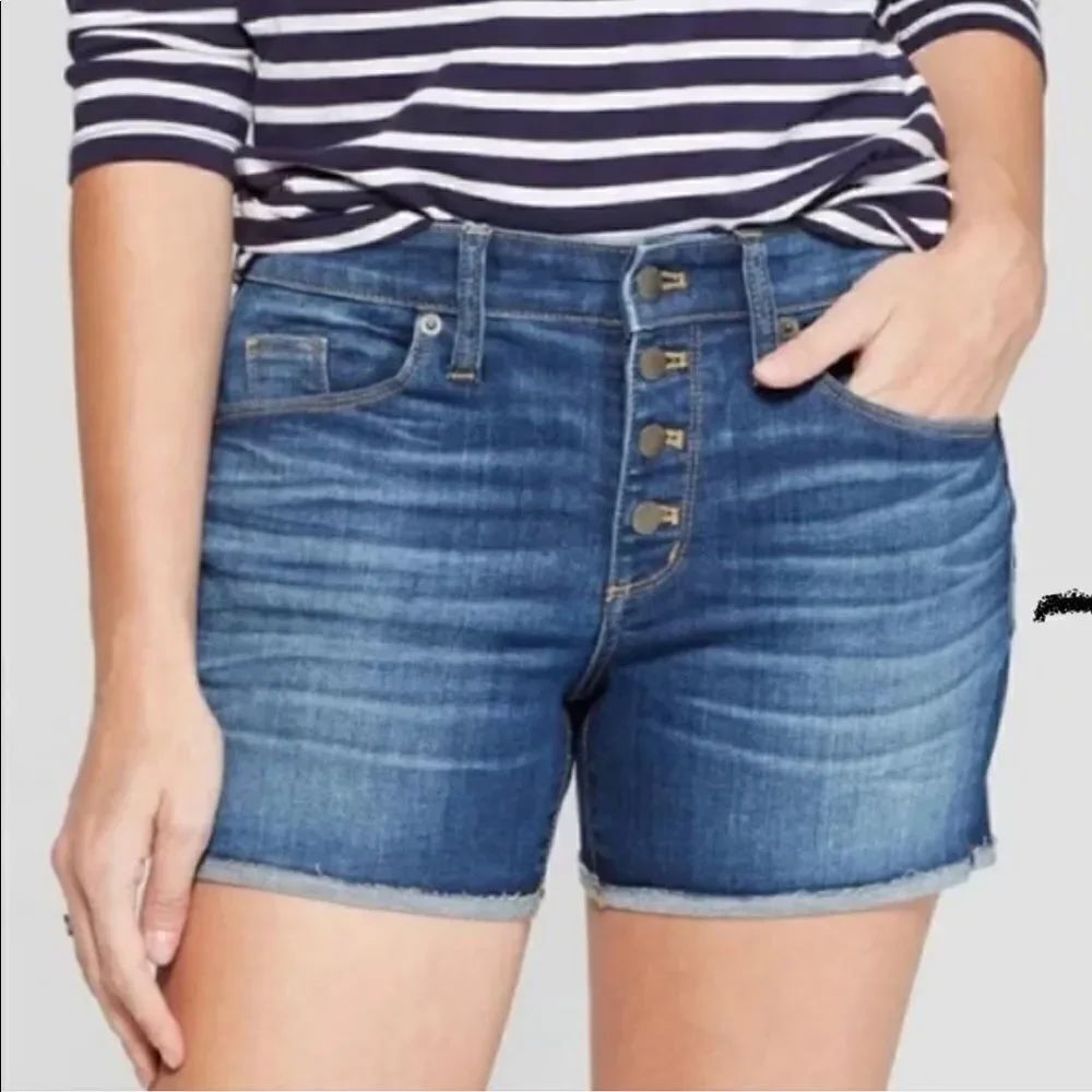 UNIVERSAL threads high waist, button fly, raw edge sz 10